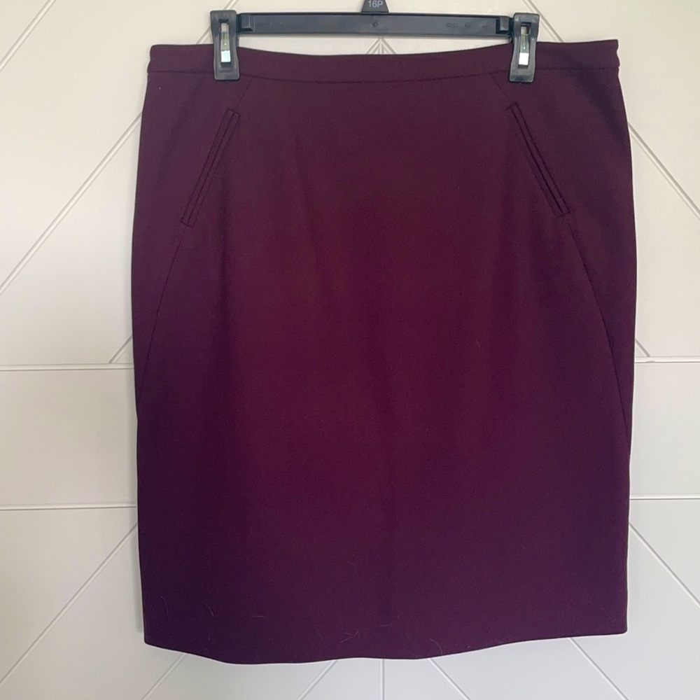 Loft size 12 dress skirt in burgundy